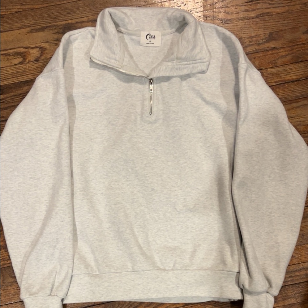 Zyia •Grey Retreat 1/4 zip jacket: •sz. XS, •EUC